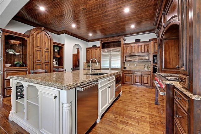 16328 Earnshaw Street, Overland Park, KS 66221