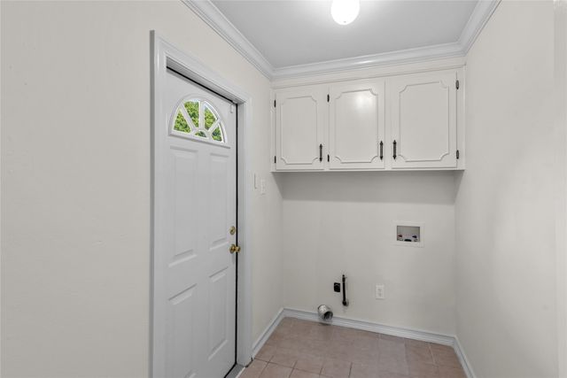 8513 Grover Place, Shreveport, LA 71115