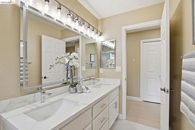 3998 3998 Williams RD, San Jose, CA 95117