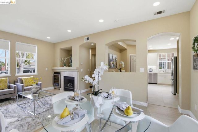 3998 3998 Williams RD, San Jose, CA 95117