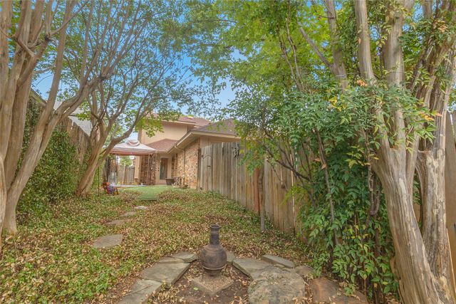 734 Red Oak Drive, Lewisville, TX 75067