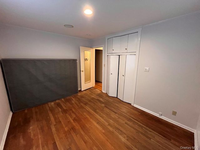 36 Coolidge Avenue, Glen Head, NY 11545