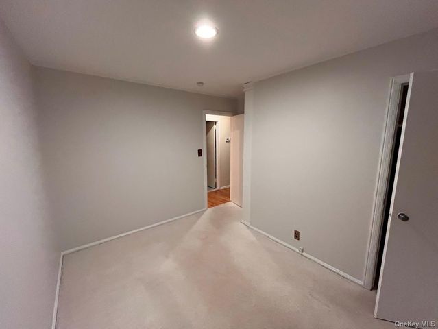 36 Coolidge Avenue, Glen Head, NY 11545
