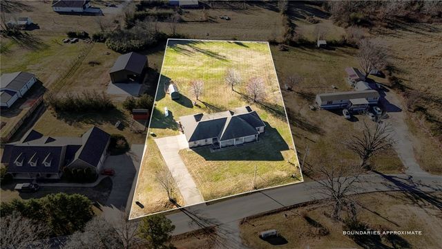 17875 Fisher Ford Road, Siloam Springs, AR 72761