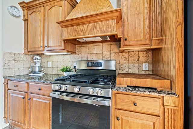 17875 Fisher Ford Road, Siloam Springs, AR 72761