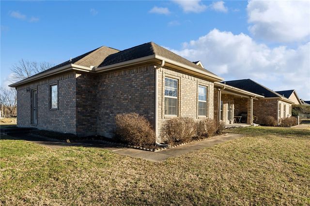 17875 Fisher Ford Road, Siloam Springs, AR 72761