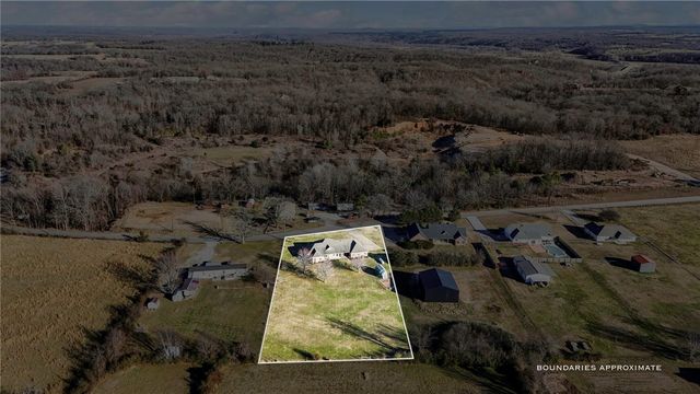 17875 Fisher Ford Road, Siloam Springs, AR 72761