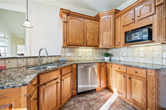 17875 Fisher Ford Road, Siloam Springs, AR 72761