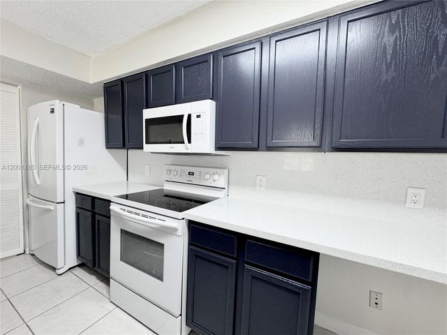 9905 Westwood Dr 34-3, Tamarac, FL 33321