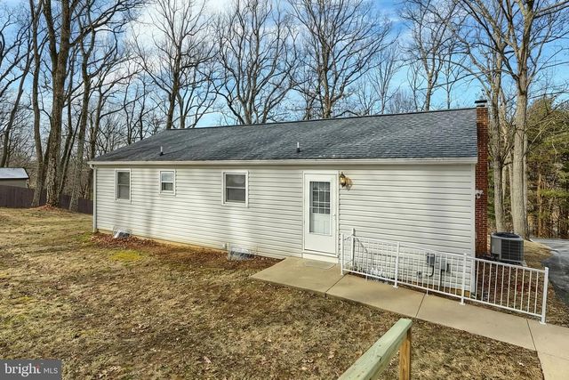 741 ALDINGER DR, Dallastown, PA 17313