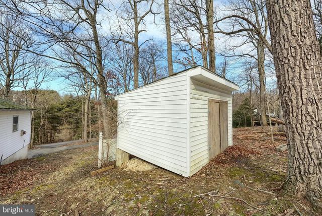 741 ALDINGER DR, Dallastown, PA 17313