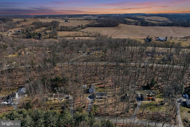 741 ALDINGER DR, Dallastown, PA 17313