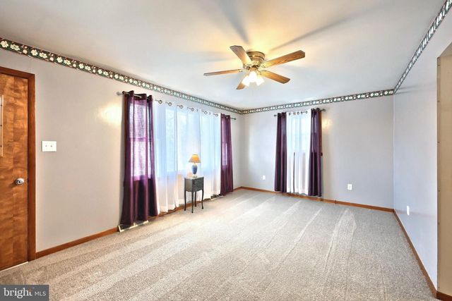 741 ALDINGER DR, Dallastown, PA 17313