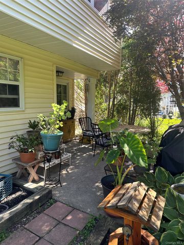121 Villagegreen Court, Warwick, NY 10990