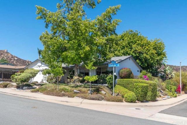 10341 Santana St, Santee, CA 92071