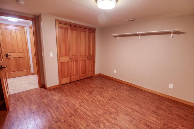 10514 N Arrowhead Dr, Spokane, WA 99208