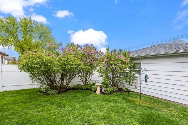 2172 109th STREET, West Allis, WI 53227