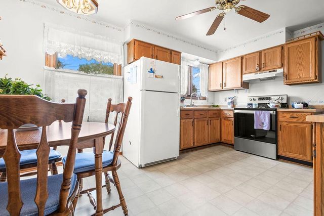2172 109th STREET, West Allis, WI 53227