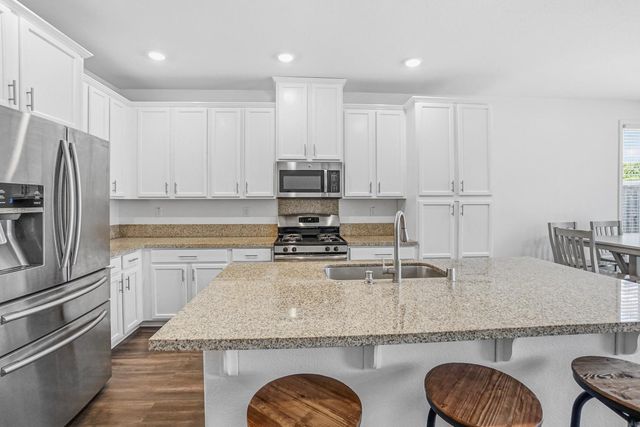 7809 Finnhorse Way, Sacramento, CA 95828