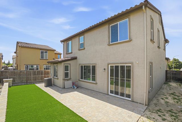 7809 Finnhorse Way, Sacramento, CA 95828
