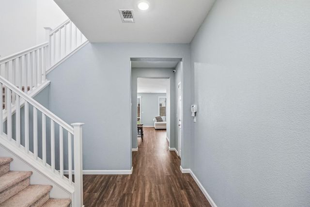7809 Finnhorse Way, Sacramento, CA 95828