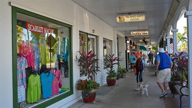 1100 TARPON CENTER DRIVE 102B, Venice, FL 34285