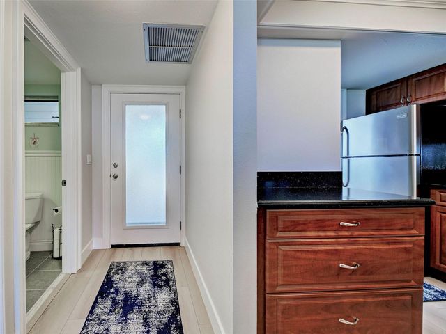 1100 TARPON CENTER DRIVE 102B, Venice, FL 34285