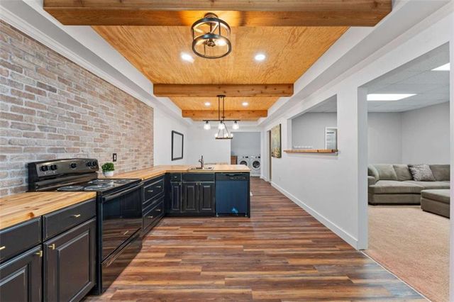 7 Crestview SE Lane, Rome, GA 30161