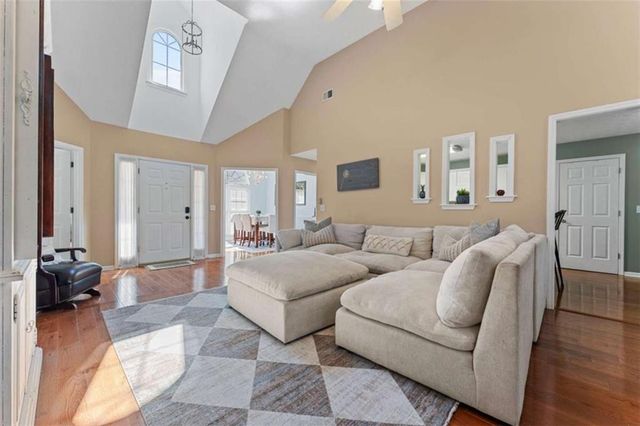 7 Crestview SE Lane, Rome, GA 30161