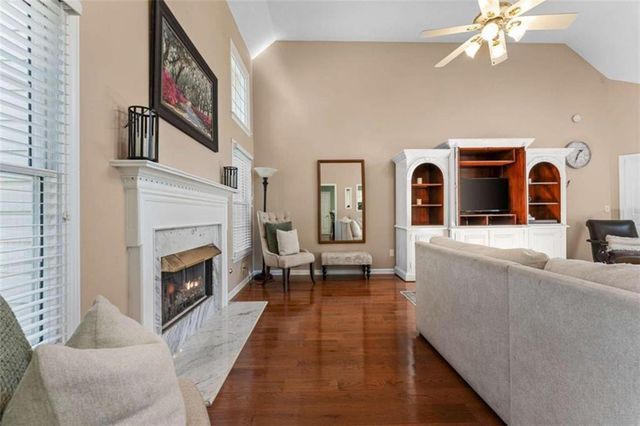 7 Crestview SE Lane, Rome, GA 30161