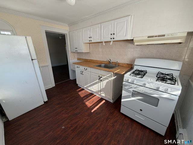 61 Van Zant Street 2, Norwalk, CT 06855