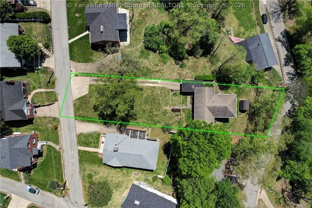 1523 Hilltop Drive, South Charleston, WV 25303