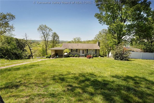 1523 Hilltop Drive, South Charleston, WV 25303
