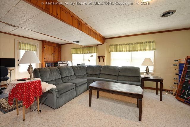 1523 Hilltop Drive, South Charleston, WV 25303