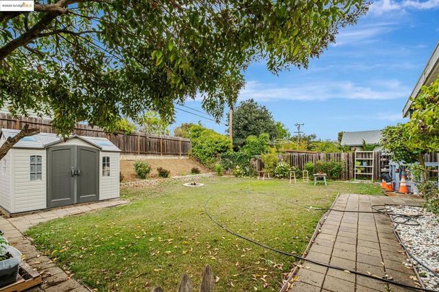 312 Cottonwood Dr, Vallejo, CA 94591
