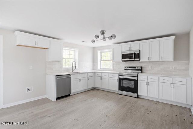 7222 Thorne Farm Road, Elm City, NC 27822
