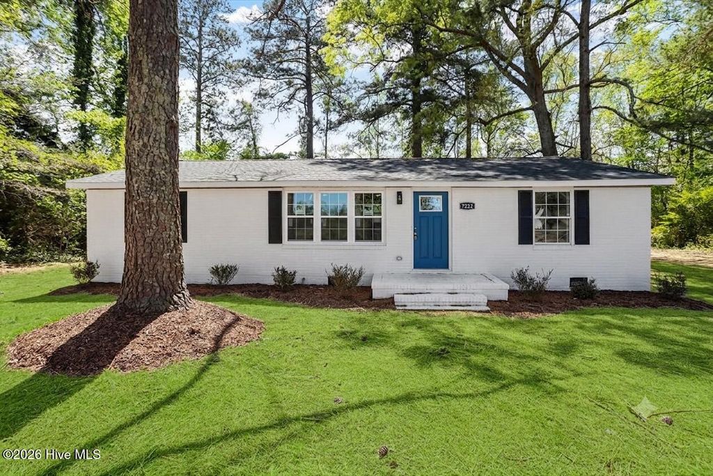 7222 Thorne Farm Road, Elm City, NC 27822