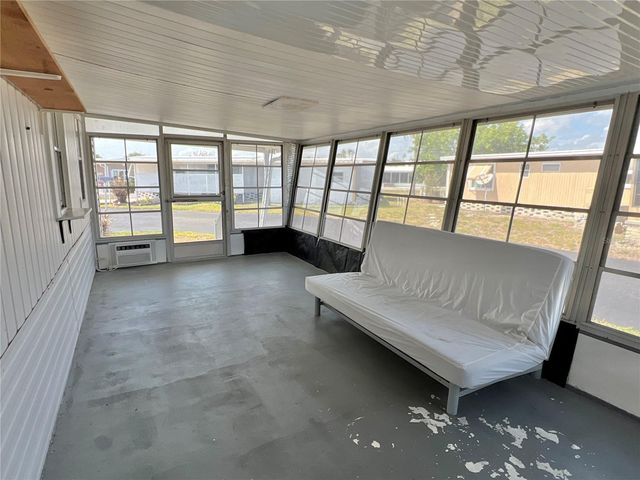 7181 MOUNT HAWTHORNE ROAD NE 590, St Petersburg, FL 33702