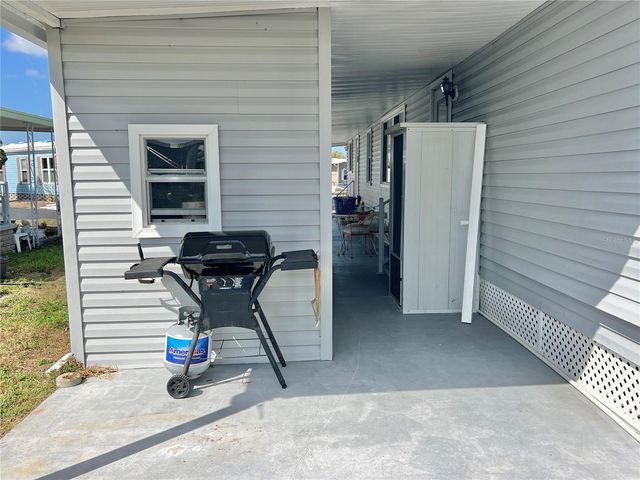 7181 MOUNT HAWTHORNE ROAD NE 590, St Petersburg, FL 33702