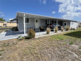 7181 MOUNT HAWTHORNE ROAD NE 590, St Petersburg, FL 33702