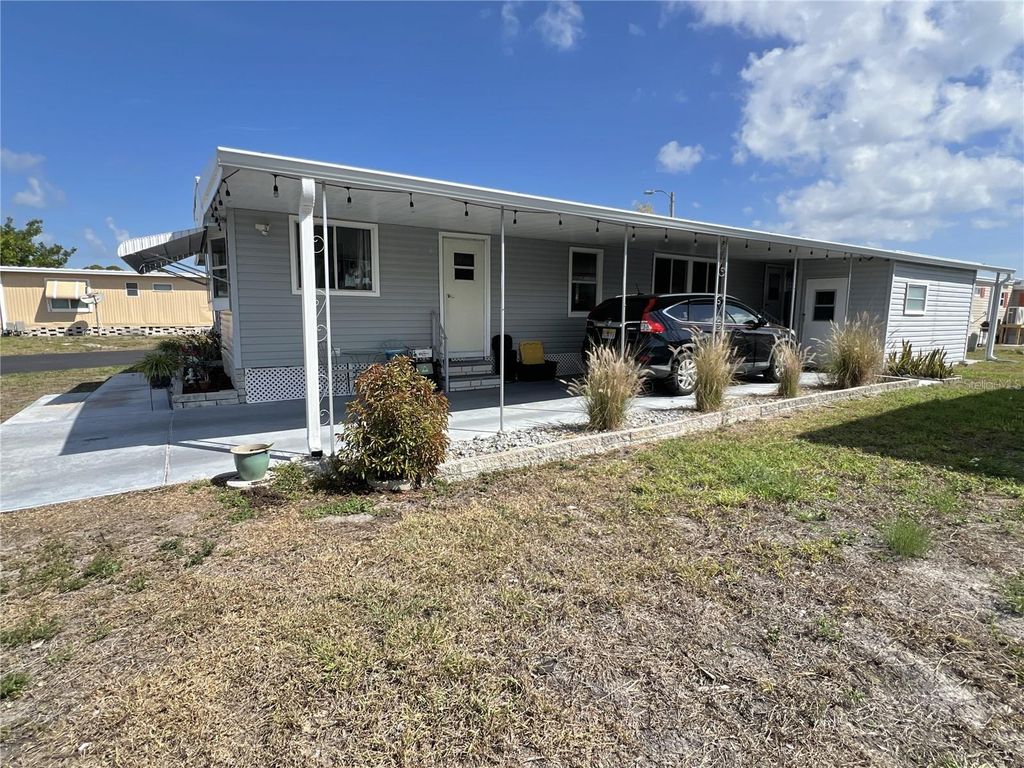 7181 MOUNT HAWTHORNE ROAD NE 590, St Petersburg, FL 33702