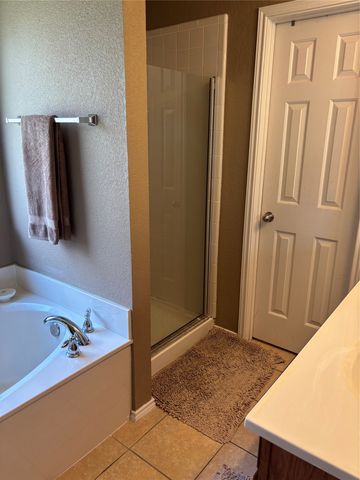 1100 Linden Drive, Burleson, TX 76028
