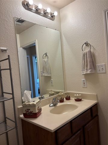 1100 Linden Drive, Burleson, TX 76028