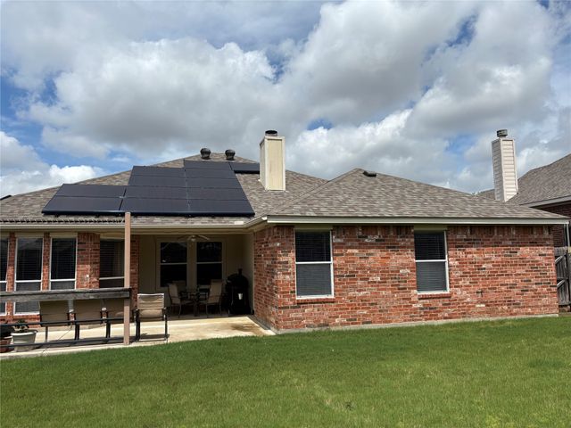 1100 Linden Drive, Burleson, TX 76028