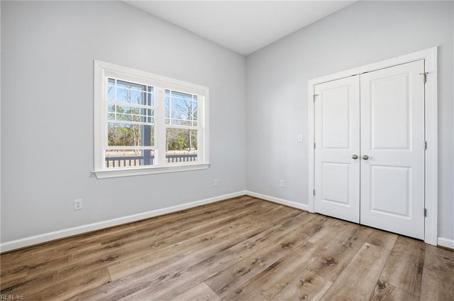 7692 Cunningham LN, Gloucester, VA 23061