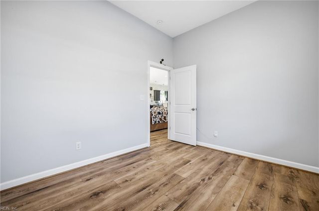 7692 Cunningham LN, Gloucester, VA 23061