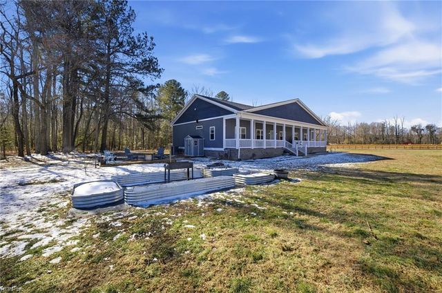 7692 Cunningham LN, Gloucester, VA 23061