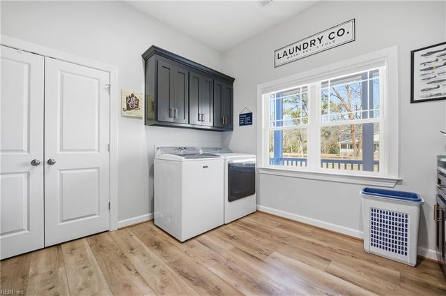 7692 Cunningham LN, Gloucester, VA 23061