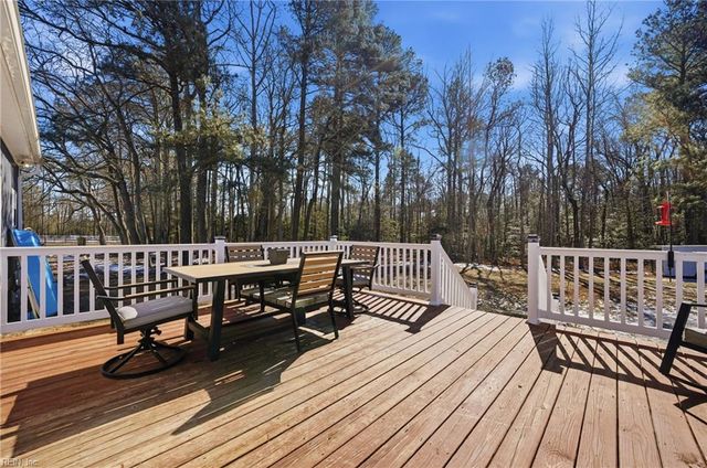 7692 Cunningham LN, Gloucester, VA 23061