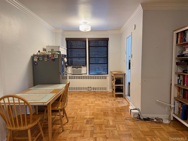 6740 Yellowstone Boulevard 2O, Forest Hills, NY 11375